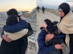 momen-haru-pemuda-palestina-kembali-bertemu-ibu.jpg