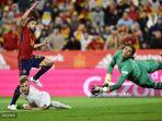 momen-jordi-alba-cetak-gol.jpg