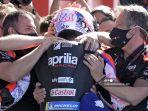 momen-kebahagiaan-aleix-espargaro.jpg
