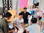 momen-kurnia-mega-saat-mendapatkan-perawatan-khusus-dari-tim-kesehatan-rspp.jpg