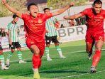 momen-pemain-persipa-pati-rayakan-gol-ke-gawang-deltras-fc-pekan-6-liga-2.jpg
