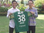 momen-pratama-arhan-mengenakan-nomor-punggung-38-di-tokyo-verdy.jpg