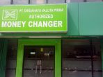 money-changer-di-kawasan-kuta-dirampok_20170204_140808.jpg