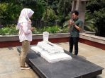 monumen-ade-irma-suryani-di-kawasan-gedung-pemkot-jakarta-selatan_20170920_160209.jpg