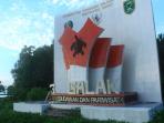 monumen-pulau-sangalaki-kabupaten-berau_20150816_132826.jpg