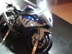 motor-bmw-s-1000-rr-di-pameran-giias-2015_20150823_220633.jpg
