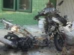 motor-dibakar_20160423_163918.jpg