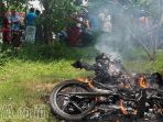 motor-dibakar_20170128_190319.jpg