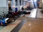 motor-dirusak-di-balaikota-makassar_1_20160807_075018.jpg
