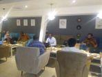 moya-discussion-group-2-347.jpg