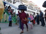 mudik-bersama-kapal-laut-km-lambelu-makassar_20150715_132153.jpg