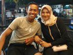 muhammad-toha-kiri-bersama-sang-istri.jpg