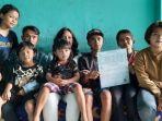 mulyono-dan-partina-saat-berfoto-bersama-ana.jpg