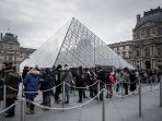 Tersangka Pencurian Perhiasan Mahkota Louvre Prancis Ditangkap, Perburuan Barang Curian Berlanjut