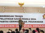 muzani-beri-pembekalan.jpg