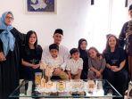 muzdalifah-dan-suami-di-makassar.jpg