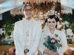 mytha-lestari-dan-suaminya-barry-maheswara_20171114_200011.jpg