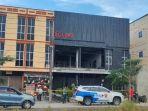 na-Cafe-Leko-yang-berlokasi-di-Jalan-Dompvv.jpg