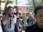 nadiem-makarim-tinjau-sdn-gentong-pasca-ambruk.jpg