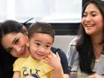 nagita-slavina-rafathar-dan-caca-tengker_20180324_085301.jpg