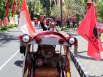 naik-becak-hadiri-kongres-pdi-perjuangan_20150411_121909.jpg
