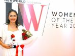 naila-novaranti-terima-penghargaan-women-of-the-year-2019_20191029_045632.jpg