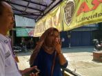 nana-nasabah-bank-kecewa-akibat-penutupan-bank-ketika-berbincang-deng_20180509_112120.jpg