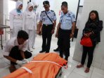 napi-lapas-makassar-bunuh-diri_20160128_232321.jpg