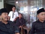 narji-ditemani-jaja-miharja-ketika-memberikan-keterangan_20160509_150354.jpg