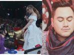 nassar-saat-melamar-zaskia-gotik-live-di-tv-swasta-lalu-ditolak.jpg