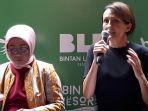 nathalie-marquet-saat-memaparkan-perlombaan-tour-de-bintan.jpg