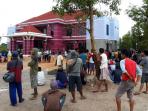 nelayan-datangi-kantor-pelabuhan-perikanan-nusantara-sungailiat_20160303_110518.jpg