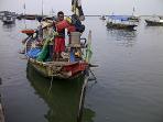 nelayan-di-tanjung-pasir_20141111_111303.jpg