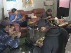 nelayan-indonesia-sarapan-nih3.jpg