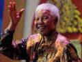 nelson-mandela-pakai-batik.jpg