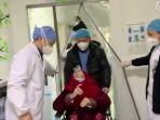 nenek-korban-virus-corona-akhirnya-dinyatakan-sembuh.jpg