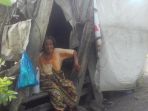 nenek-zainab-tinggal-di-gubuk_20180511_154407.jpg