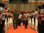 netralitas-tni-polri-faktor-kunci-keberhasilan-pemilu-2019_20180826_094310.jpg