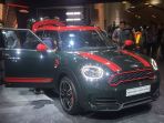 new-mini-john-cooper-works-countryman_20170812_081956.jpg