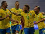 neymar-dari-brasil-kedua-dari-kanan-merayakan-dengan-rekan-setimnya.jpg