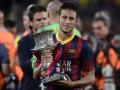 neymar-trofi-piala-super.jpg