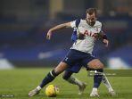 ngolo-kante-menangani-striker-inggris-tottenham-hotspur-harry-kane.jpg