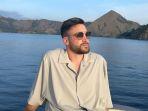 nicolas-tagliafico-menikmati-labuan-bajo.jpg