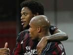 nigel-de-jong-dan-luiz-adriano_20160201_123757.jpg