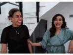 nikita-mirzani-dan-ayu-ting-ting-dalam-tayangan-youtube-qiss-you-tv.jpg