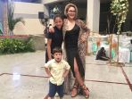 nikita-mirzani-kids_20170320_063650.jpg