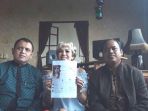 nikita-mirzani-saat-jumpa-pers-di-kawasan-gunawarman_20171009_165204.jpg