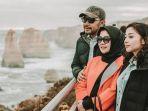 nikita-willy-bersama-ibunya-dan-mendiang-ayahnya-54e.jpg