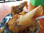 nikmati-sensasi-lontong-stengkel-padang.jpg