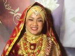 nirina-zubir-minang_20181002_060652.jpg